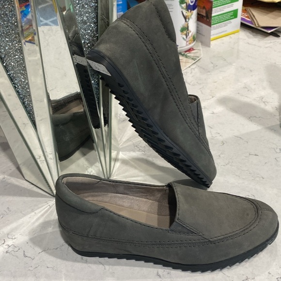 Naturalizer Leather Shoes - Picture 2 of 11